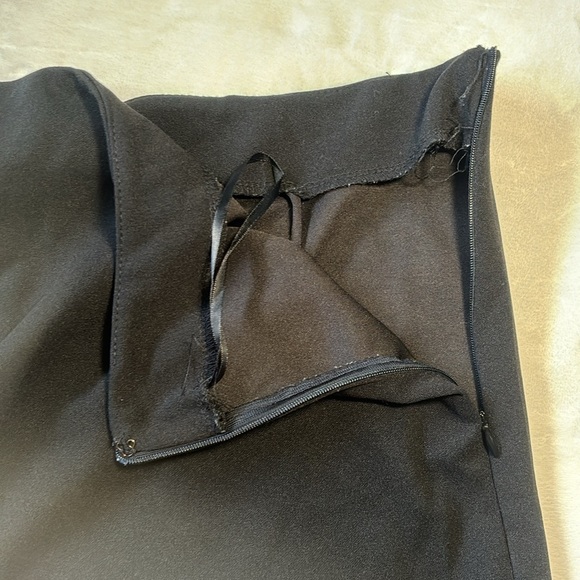 LEAVES TODAY-MAKE OFFER: SHEIN Curve Sequenced Skort - Picture 3 of 4